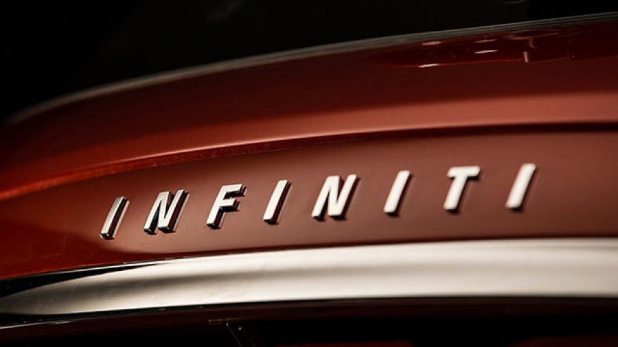  Infiniti ESQ 2014 года  (фото 6 из 9)